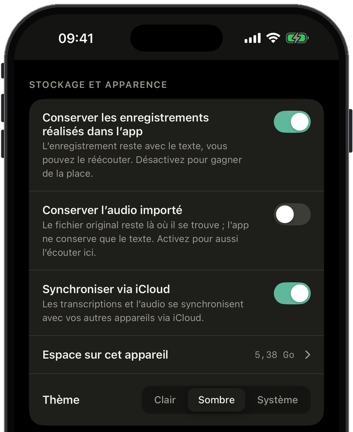 Réglages de Slovo : modèle vocal, horodatages, langue parlée, conservation de l’audio ou du texte seul, synchronisation via iCloud